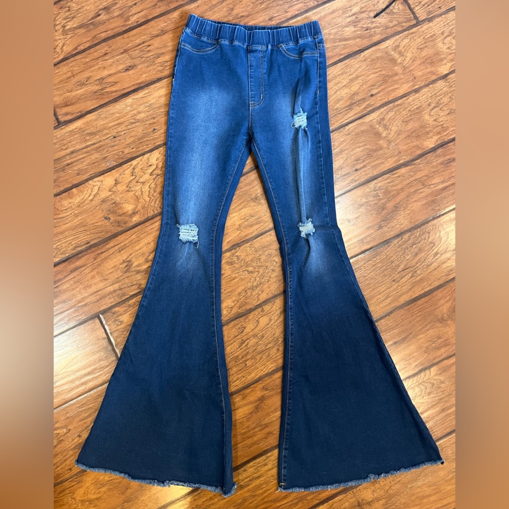 Urban Daizy jeans womens Medium fit 27x34 blue bell bottom flare western stretch